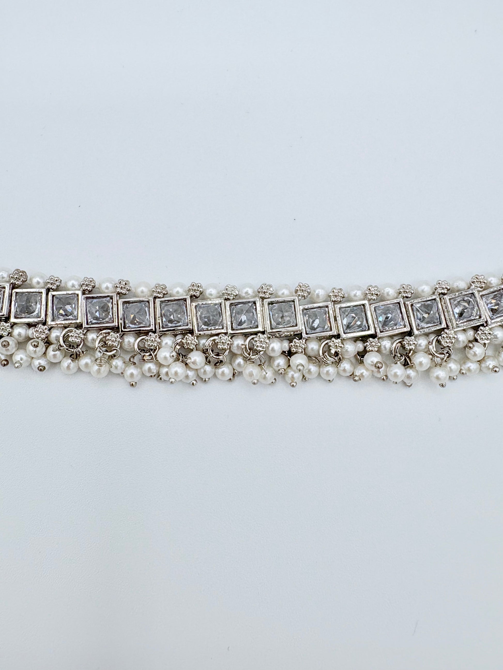 Choker necklace with crystals and pearls available at Nishaani.ca – Indian jewelry in Canada