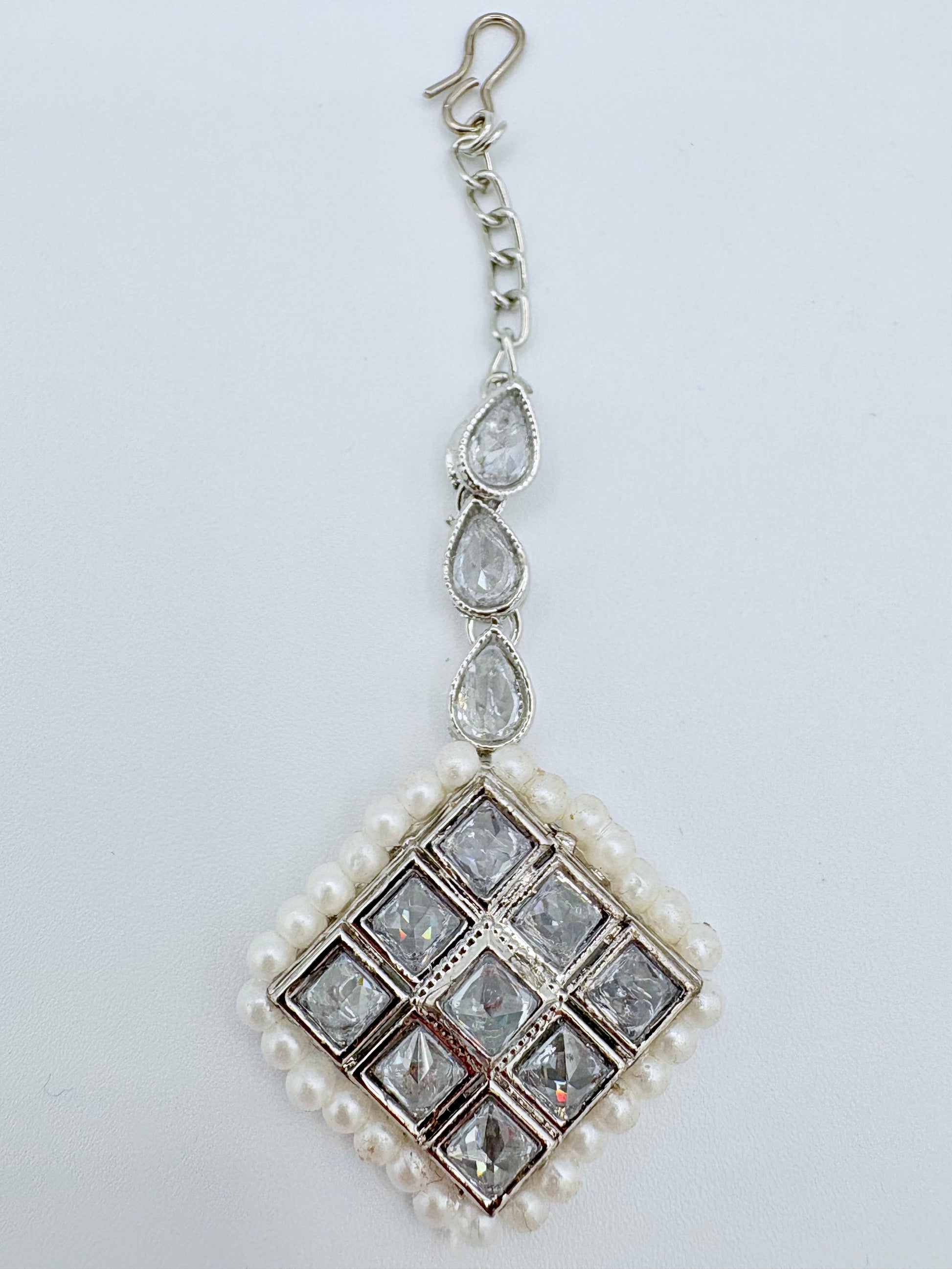 Diamond and pearl tikka available at Nishaani.ca – Indian jewelry in Canada